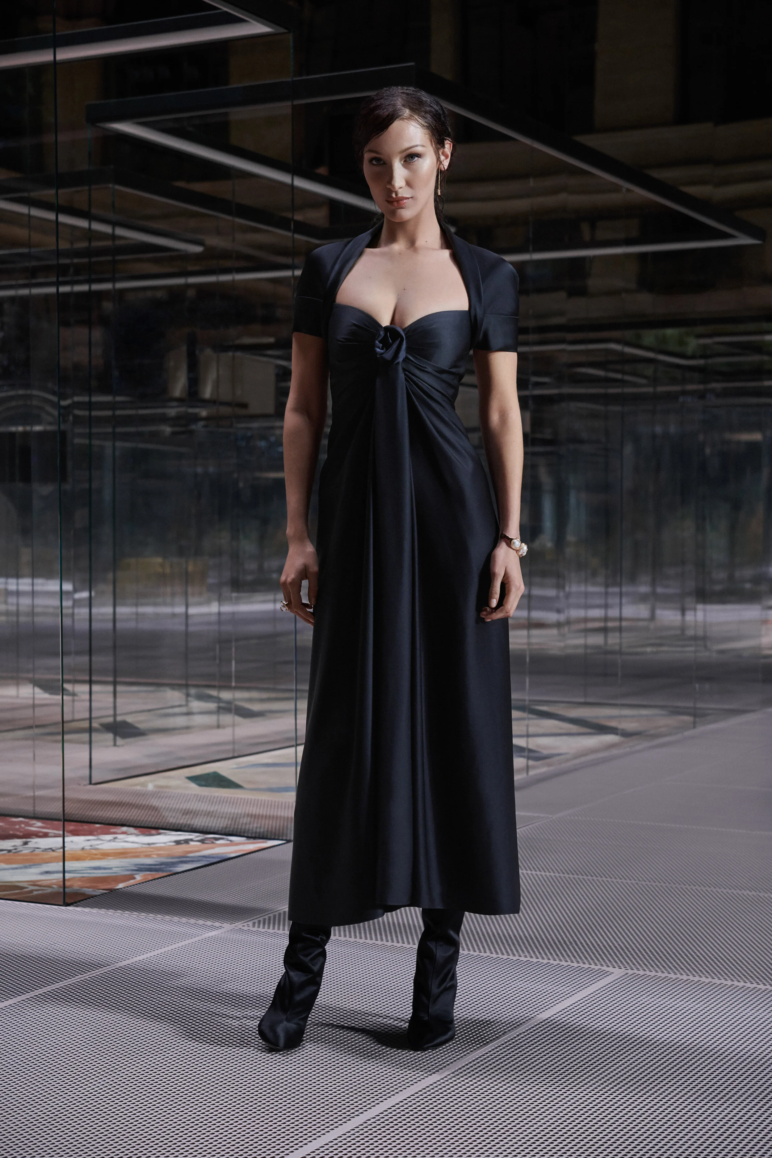 お9 超美品　FENDI　フェンディ　リブ編み黒タンクトップ　キャミソール FENDI(フェンディ) タンクトップ(レディース) - ブランド通販のBUYMA